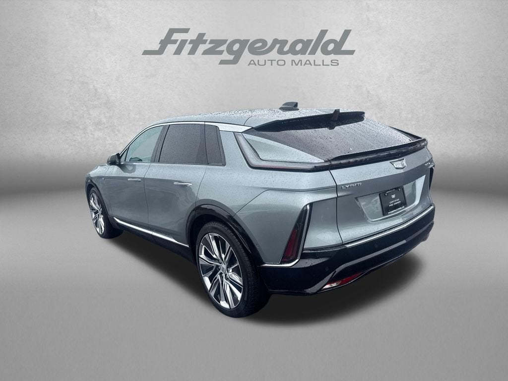 2025 Cadillac LYRIQ Luxury 3