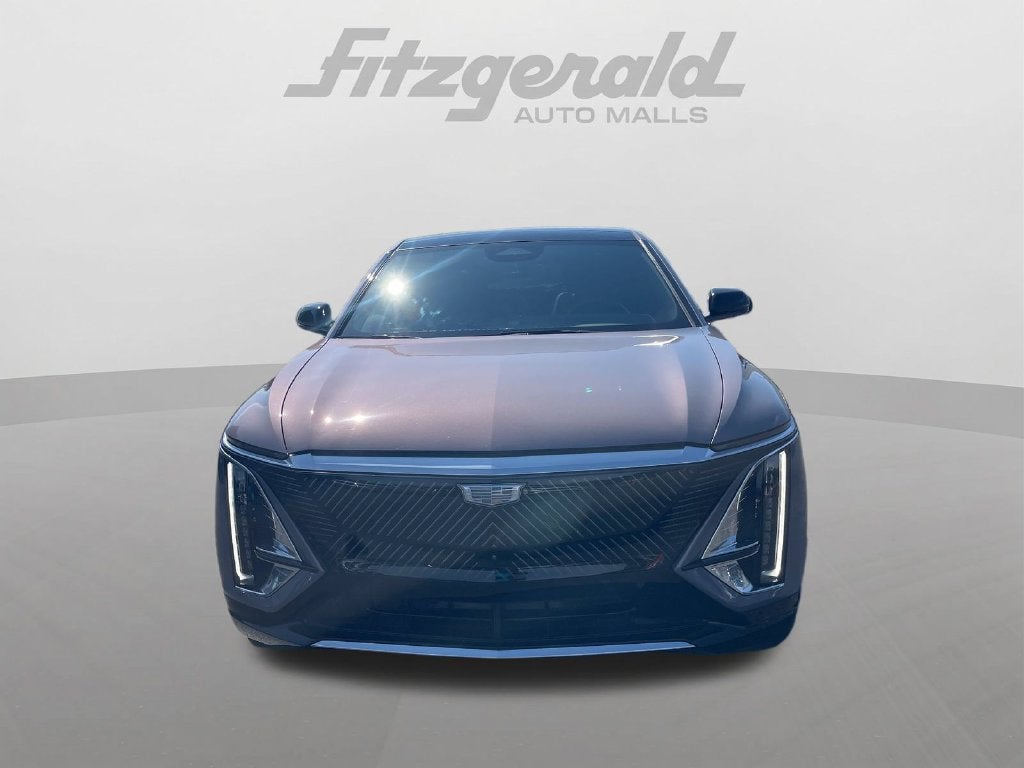 2025 Cadillac LYRIQ Luxury 3