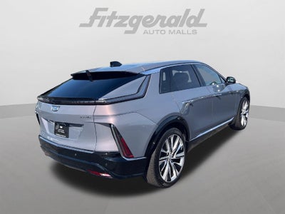 2025 Cadillac LYRIQ Luxury 3