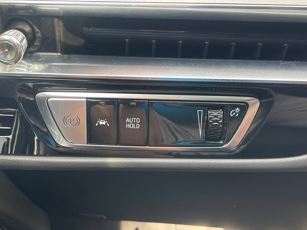 2024 Cadillac LYRIQ Sport 2