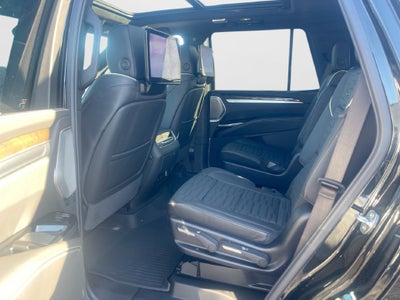 2027 Cadillac Escalade Platinum Sport
