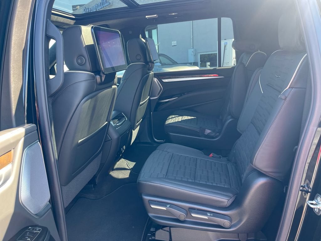 2026 Cadillac Escalade ESV Platinum Sport
