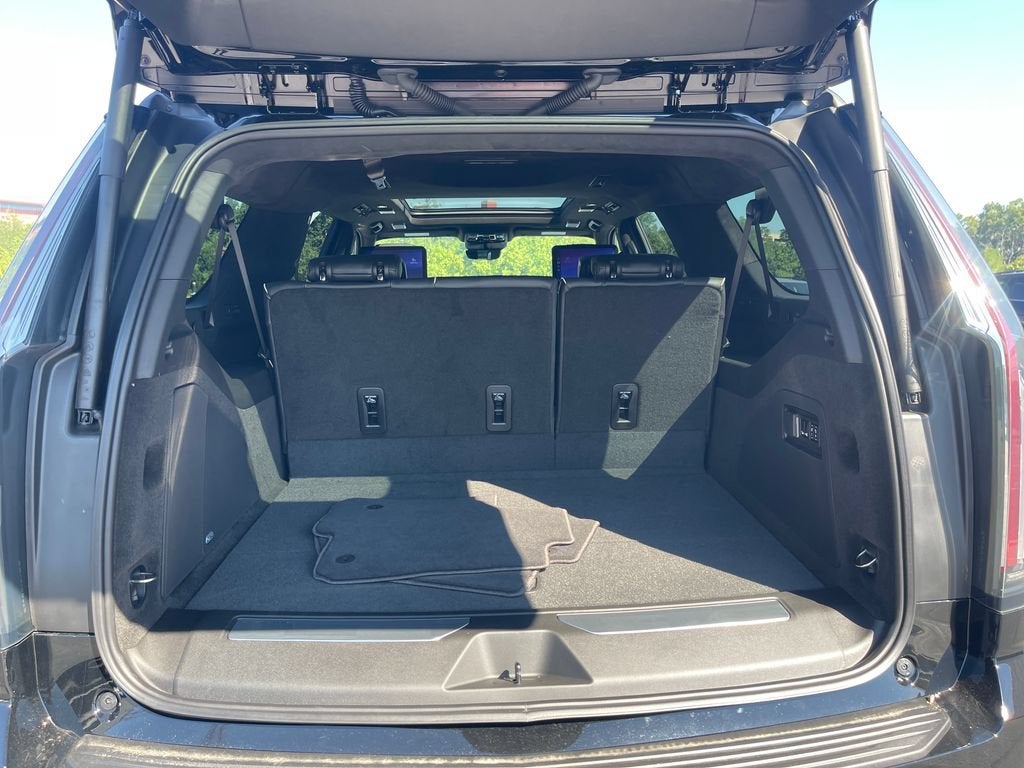 2026 Cadillac Escalade ESV Platinum Sport