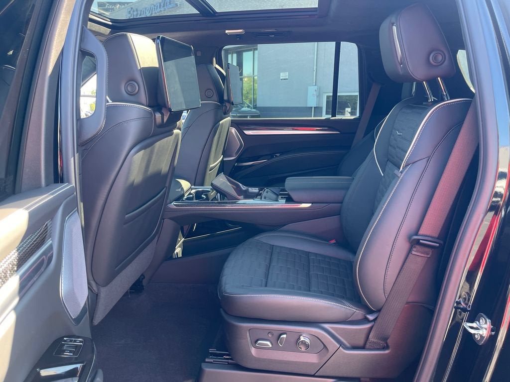 2026 Cadillac Escalade ESV V-Series