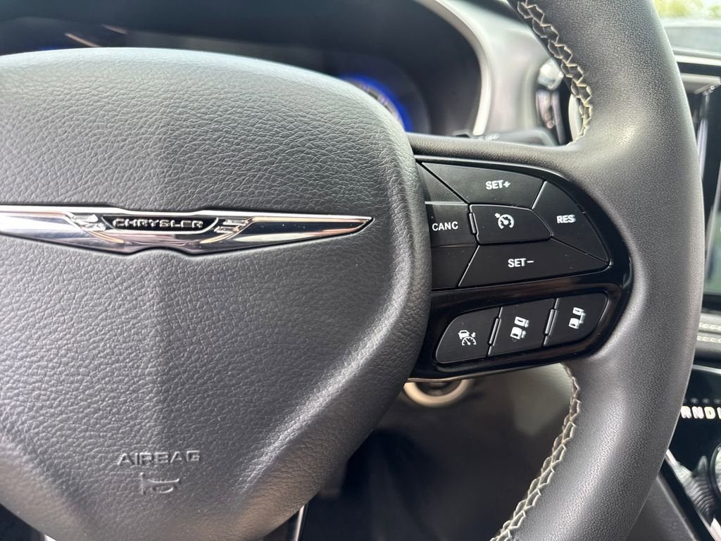 2024 Chrysler Pacifica Touring