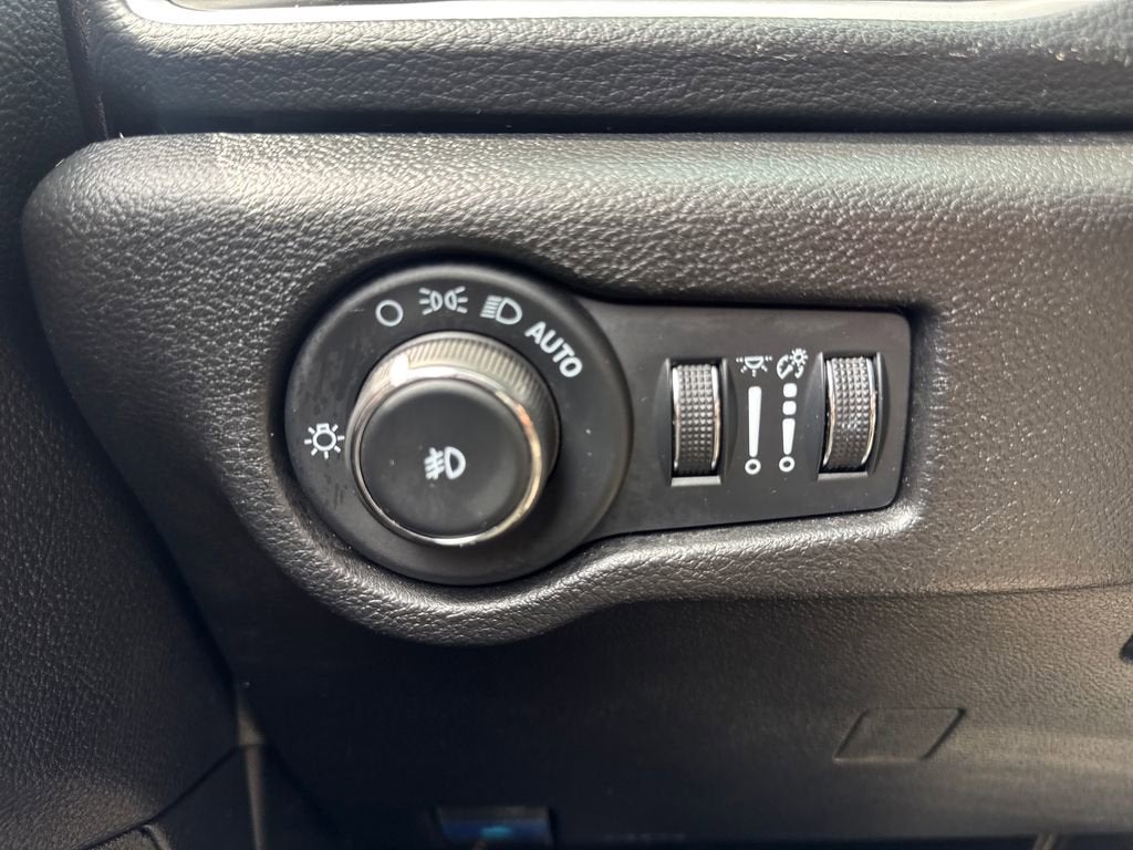 2024 Chrysler Pacifica Touring