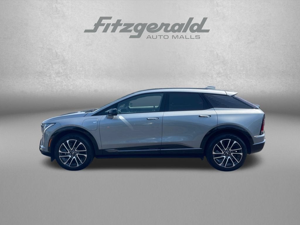 2025 Cadillac OPTIQ Sport 2