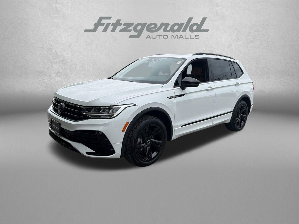 2024 Volkswagen Tiguan SE R-Line Black