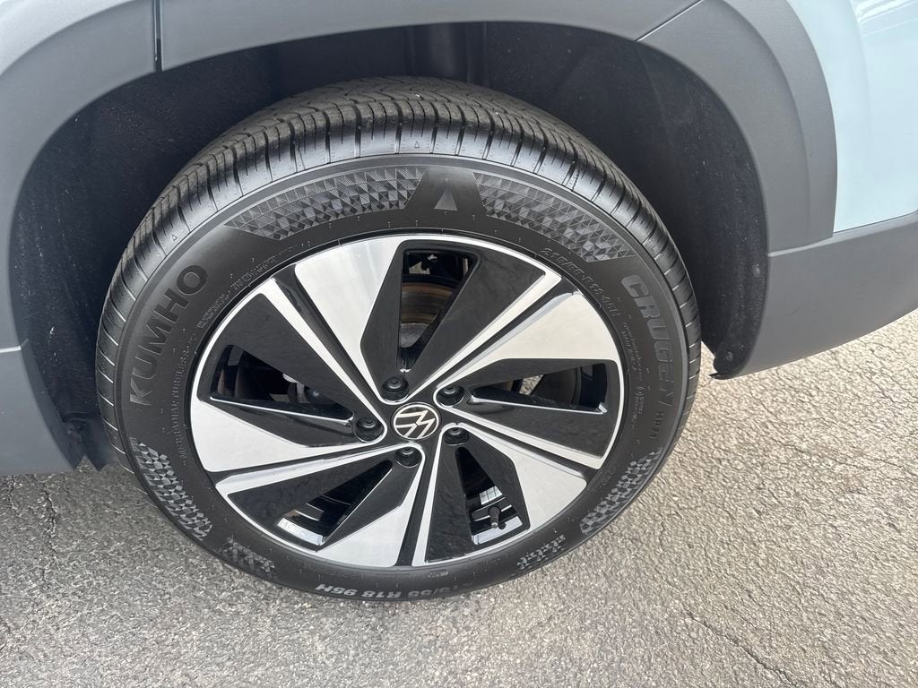 2025 Volkswagen Taos SE