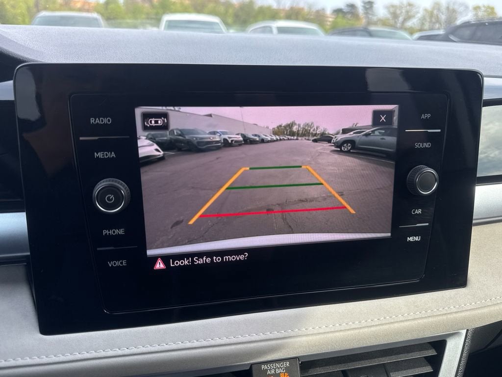 2025 Volkswagen Taos SE