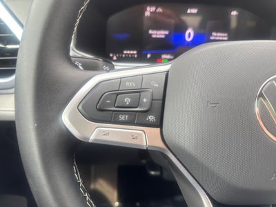 2025 Volkswagen Taos SE