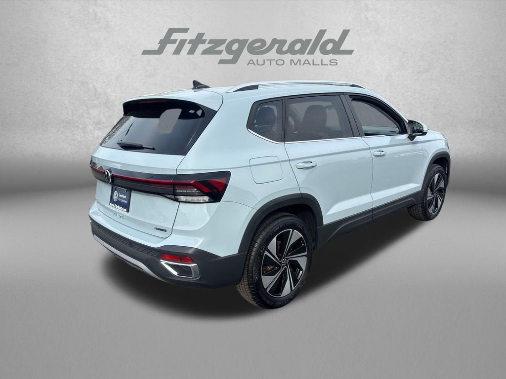 2025 Volkswagen Taos SE