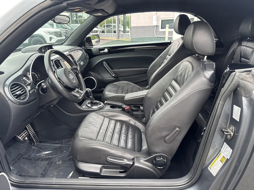 2013 Volkswagen Beetle Convertible 2.0T