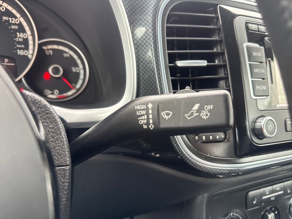 2013 Volkswagen Beetle Convertible 2.0T