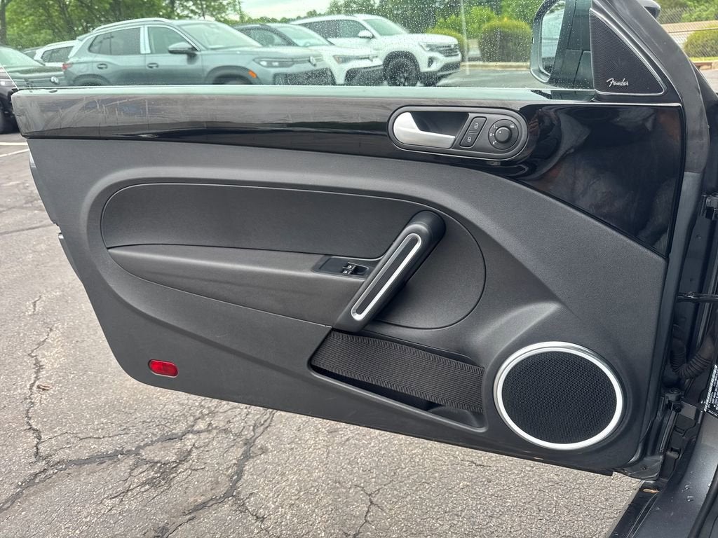 2013 Volkswagen Beetle Convertible 2.0T