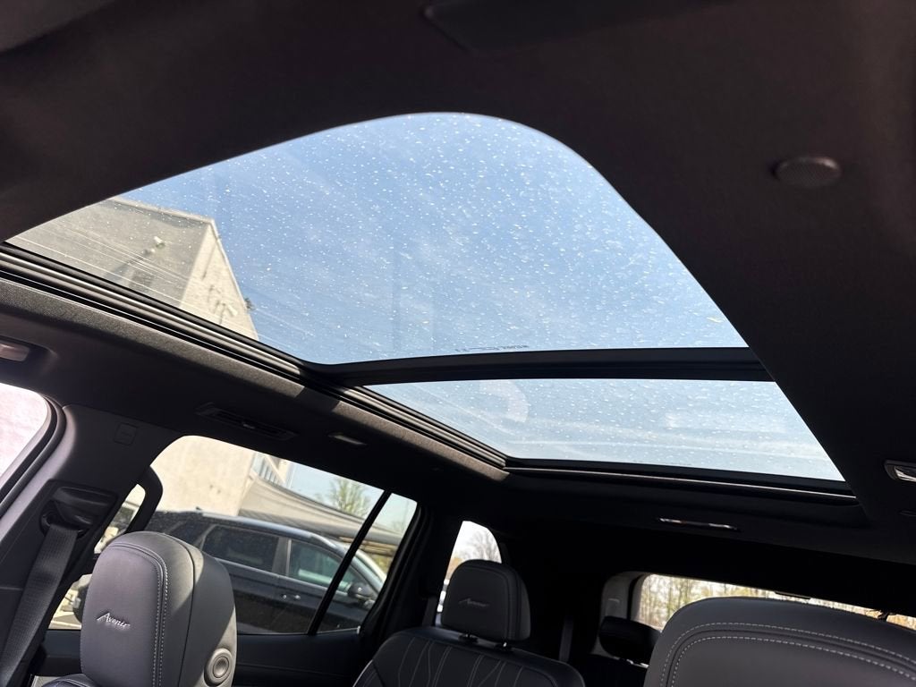 2025 Buick Enclave Avenir