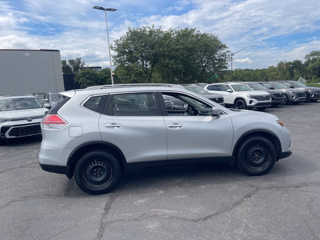 2015 Nissan Rogue S