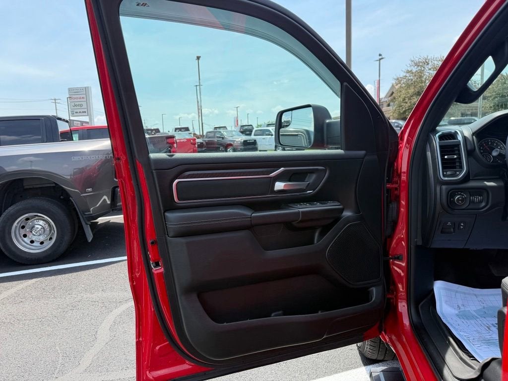 2025 RAM 1500 Big Horn Crew Cab 4x4 6'4" Box