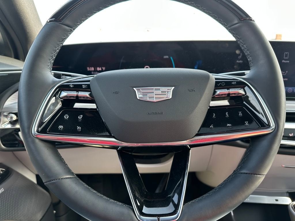 2024 Cadillac LYRIQ Luxury 2
