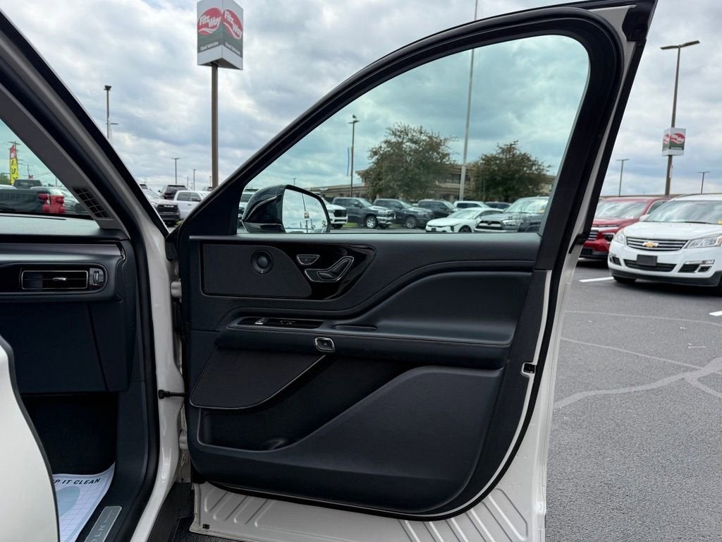 2025 Lincoln Aviator Premiere