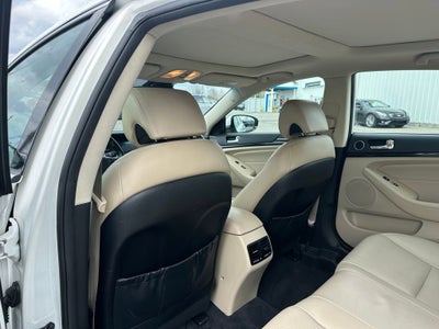 2014 Kia Cadenza Premium