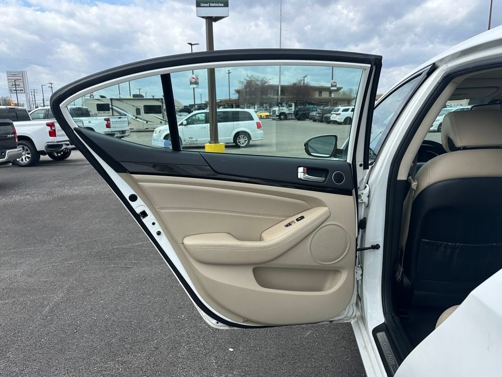 2014 Kia Cadenza Premium