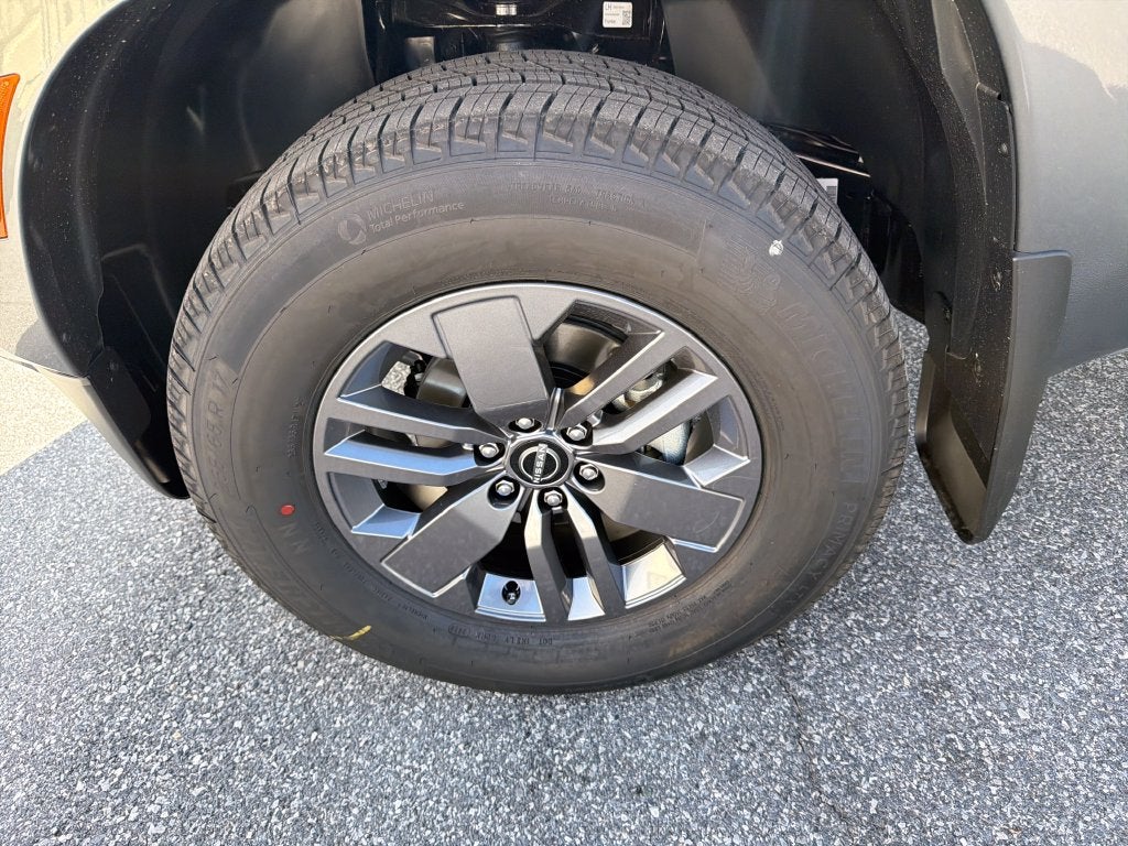2027 Nissan Frontier SV
