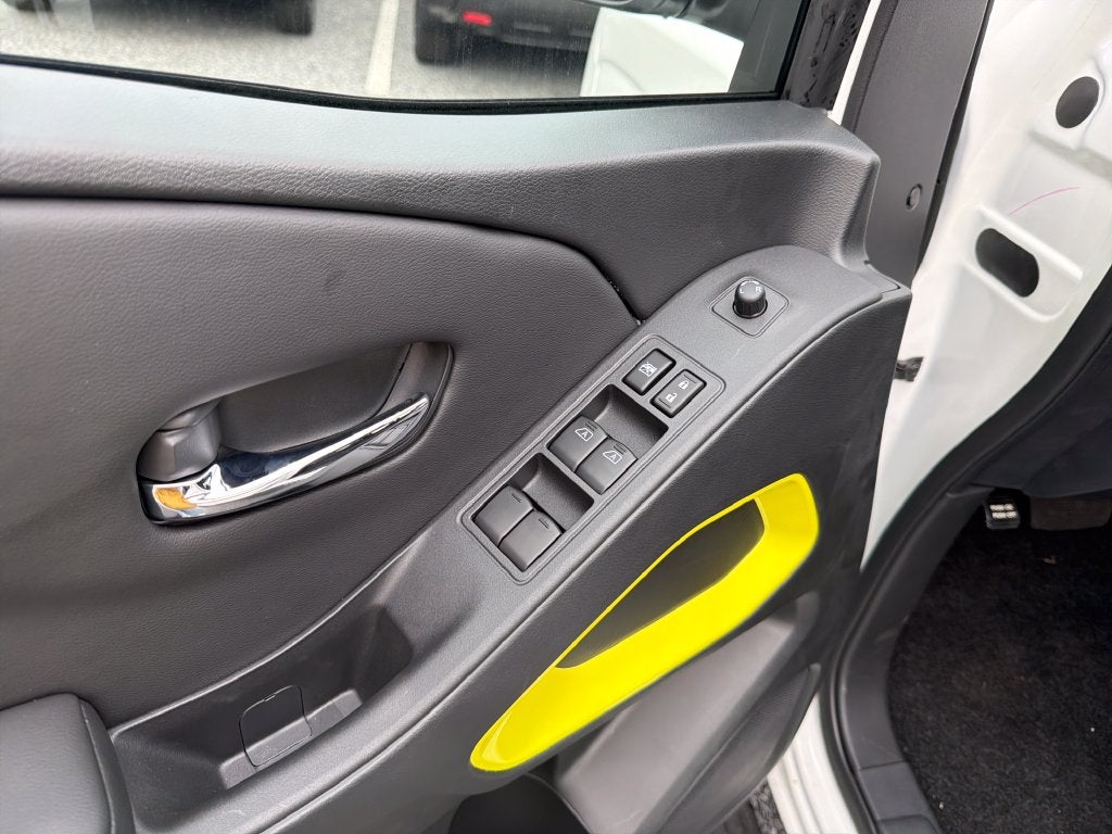 2027 Nissan Frontier SV