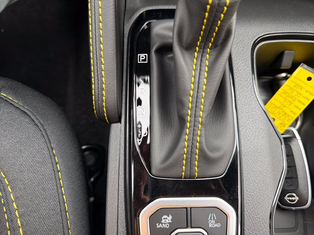 2027 Nissan Frontier SV