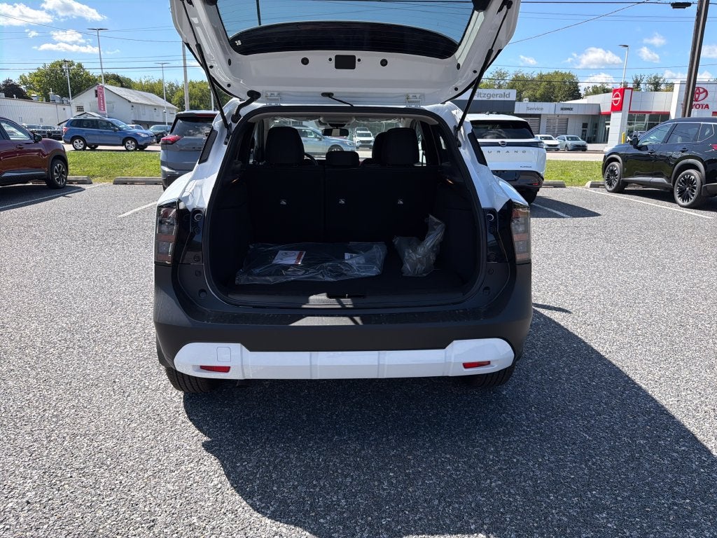 2027 Nissan Kicks SV