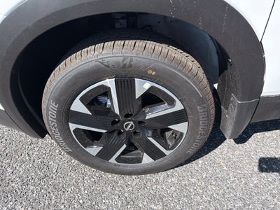 2027 Nissan Kicks SV