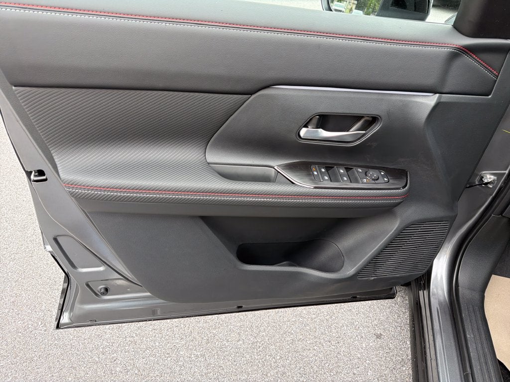 2027 Nissan Kicks SR