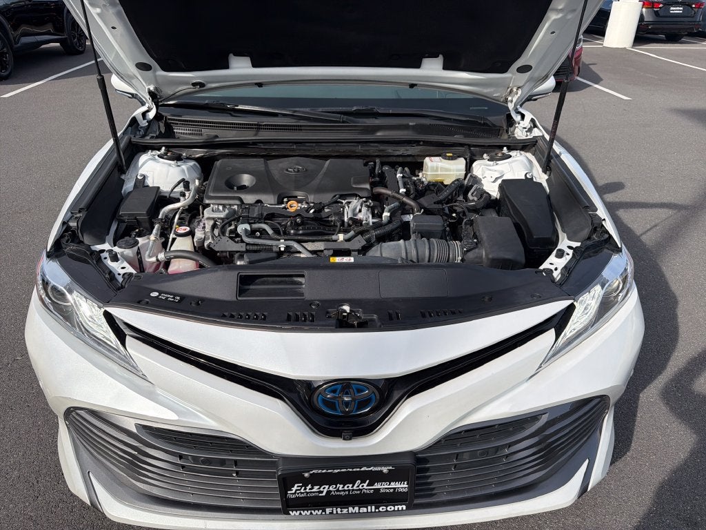 2020 Toyota Camry Hybrid XLE