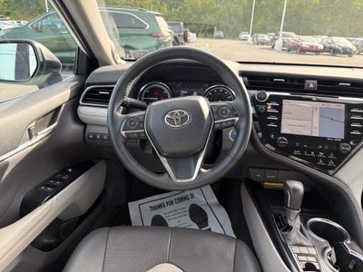 2020 Toyota Camry Hybrid XLE