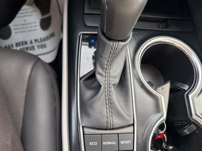 2020 Toyota Camry Hybrid XLE