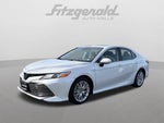 2020 Toyota Camry Hybrid XLE