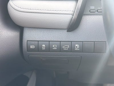 2020 Toyota Camry Hybrid XLE
