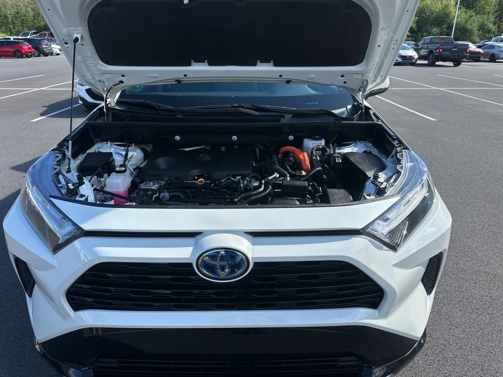 2022 Toyota RAV4 Hybrid SE