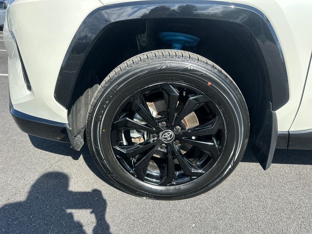 2022 Toyota RAV4 Hybrid SE