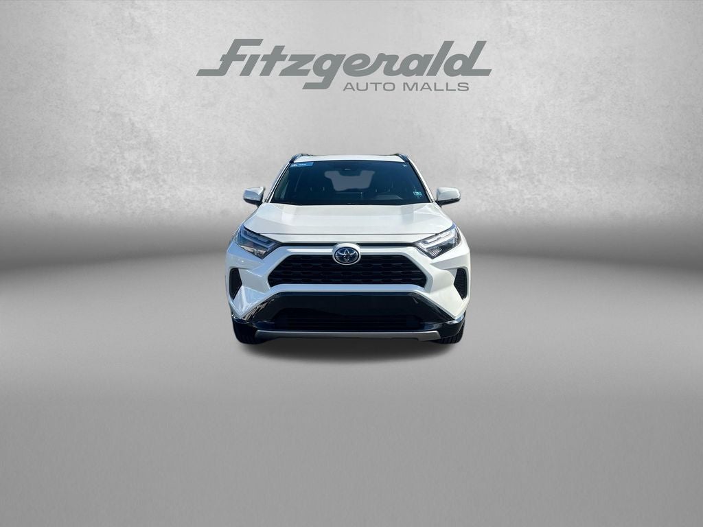 2022 Toyota RAV4 Hybrid SE