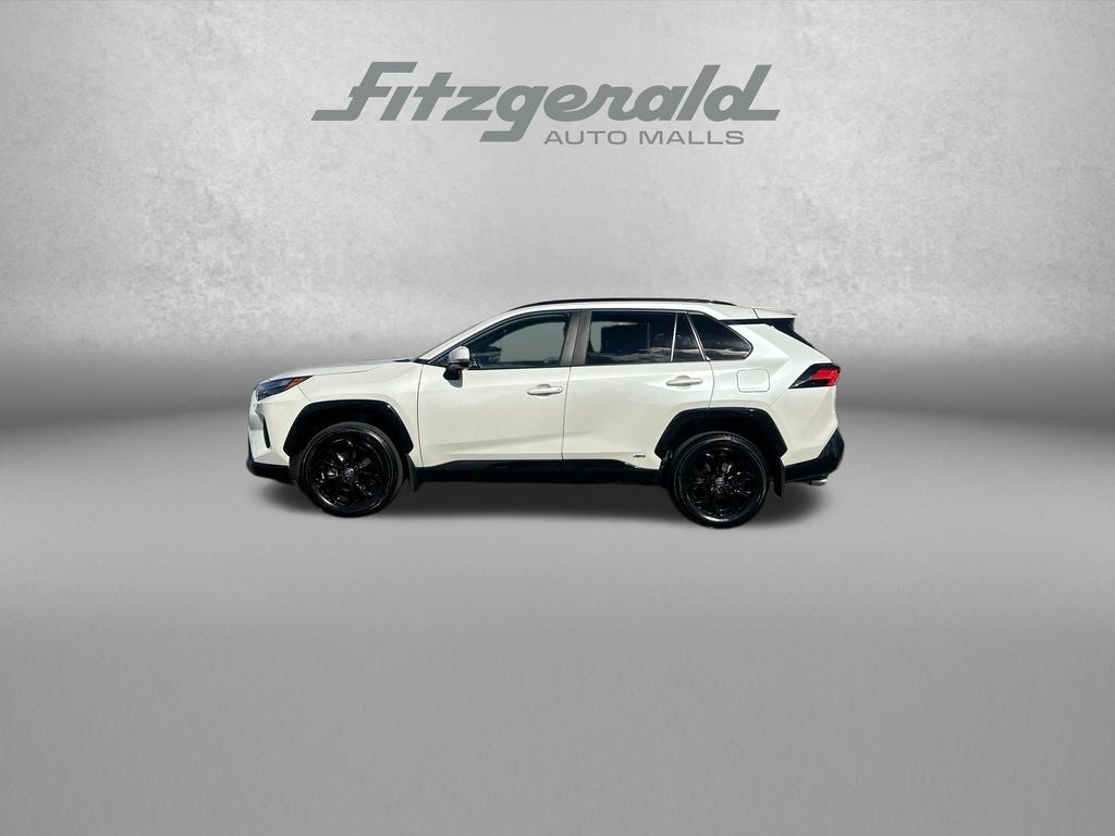 2022 Toyota RAV4 Hybrid SE