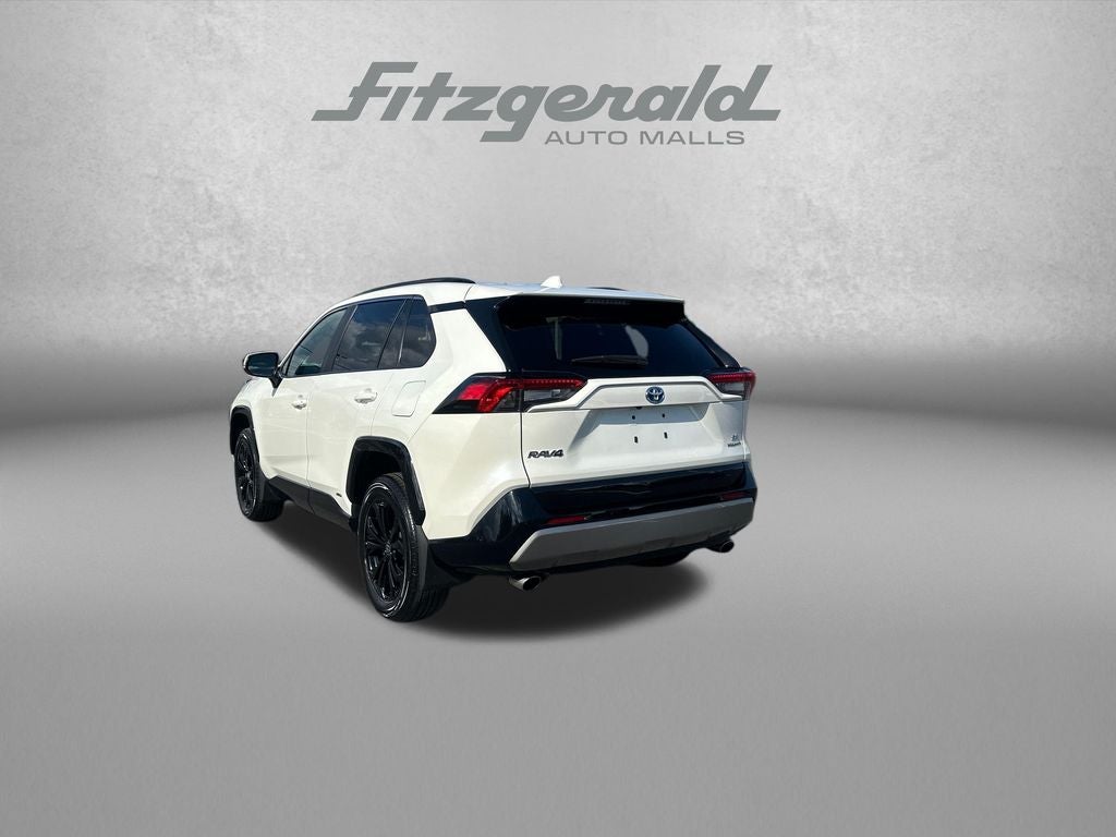2022 Toyota RAV4 Hybrid SE