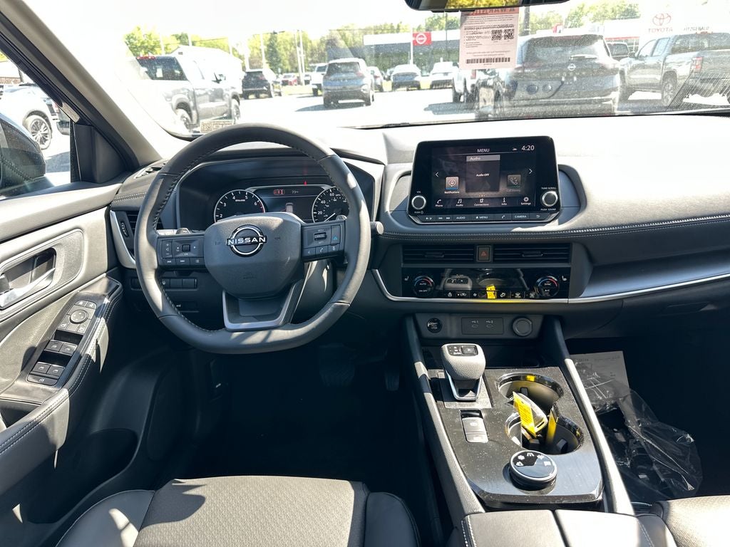 2026 Nissan Rogue Dark Armor™