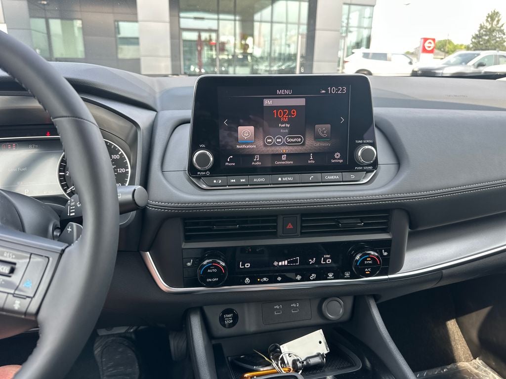 2026 Nissan Rogue Dark Armor™