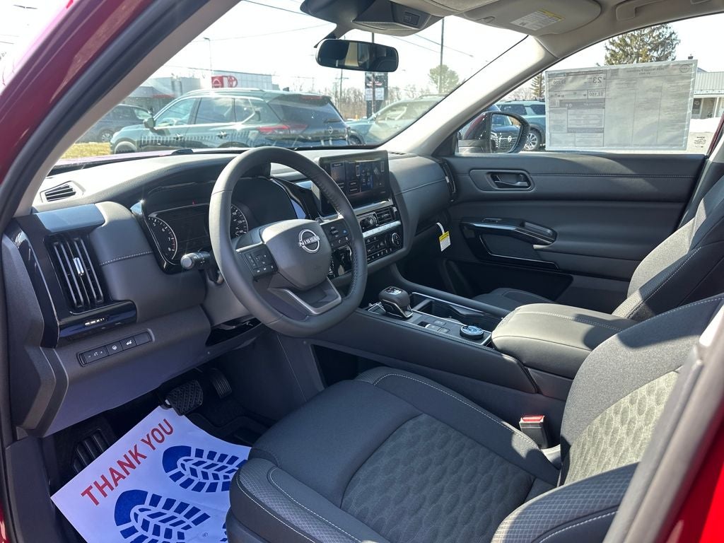 2026 Nissan Pathfinder SV