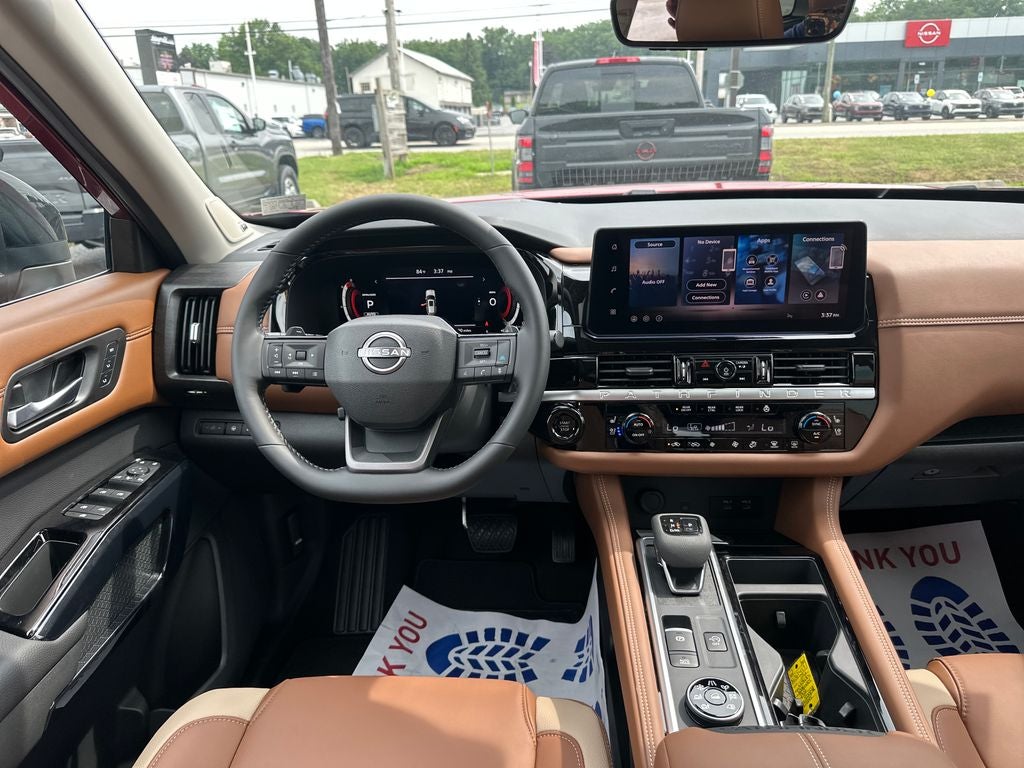 2026 Nissan Pathfinder Platinum