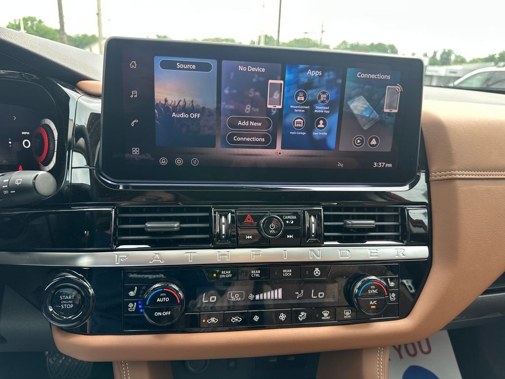 2026 Nissan Pathfinder Platinum