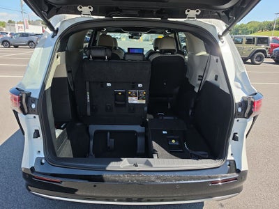 2026 Toyota Sienna Platinum 7 Passenger