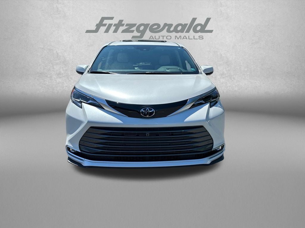 2026 Toyota Sienna Platinum 7 Passenger