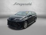 2025 Toyota Sienna LE 8 Passenger